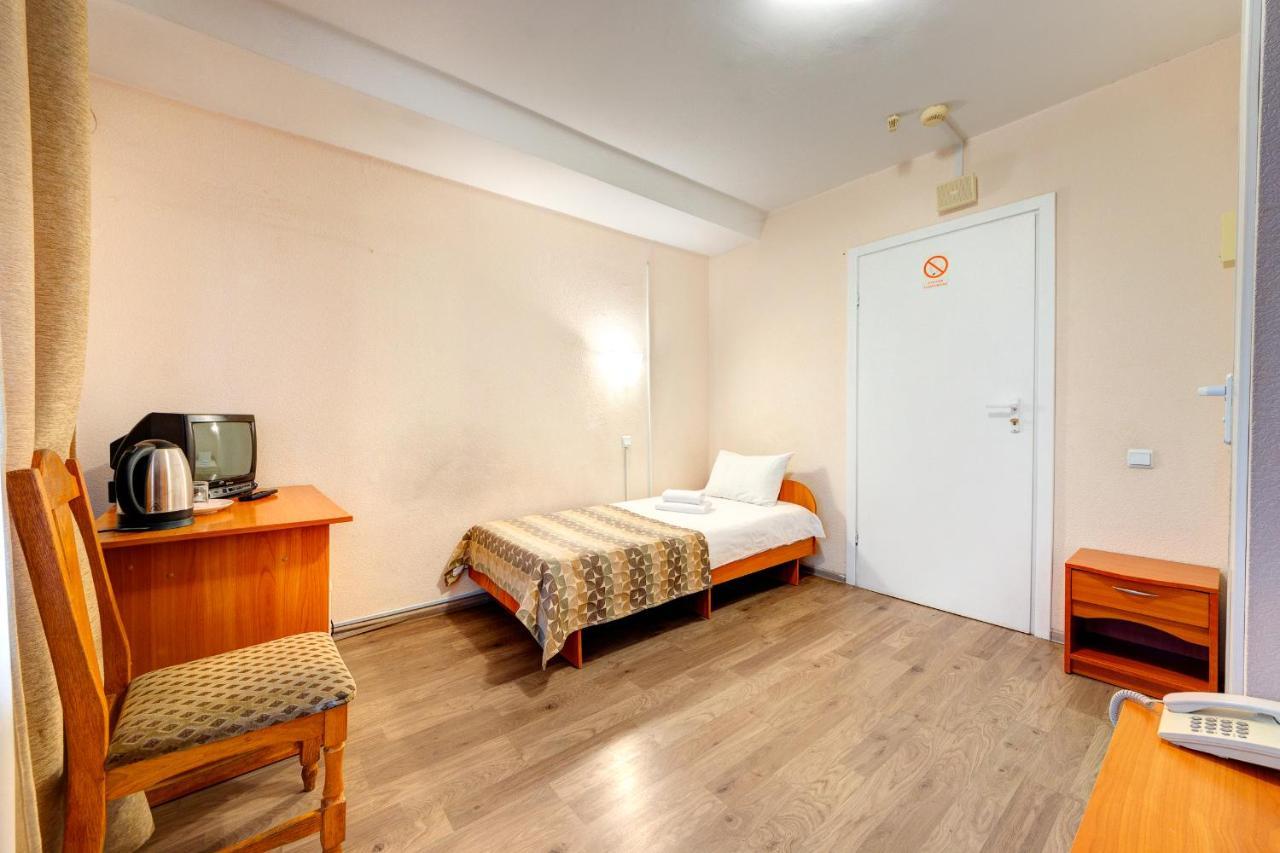 Holosiyvsky Hotel Kiev Dış mekan fotoğraf