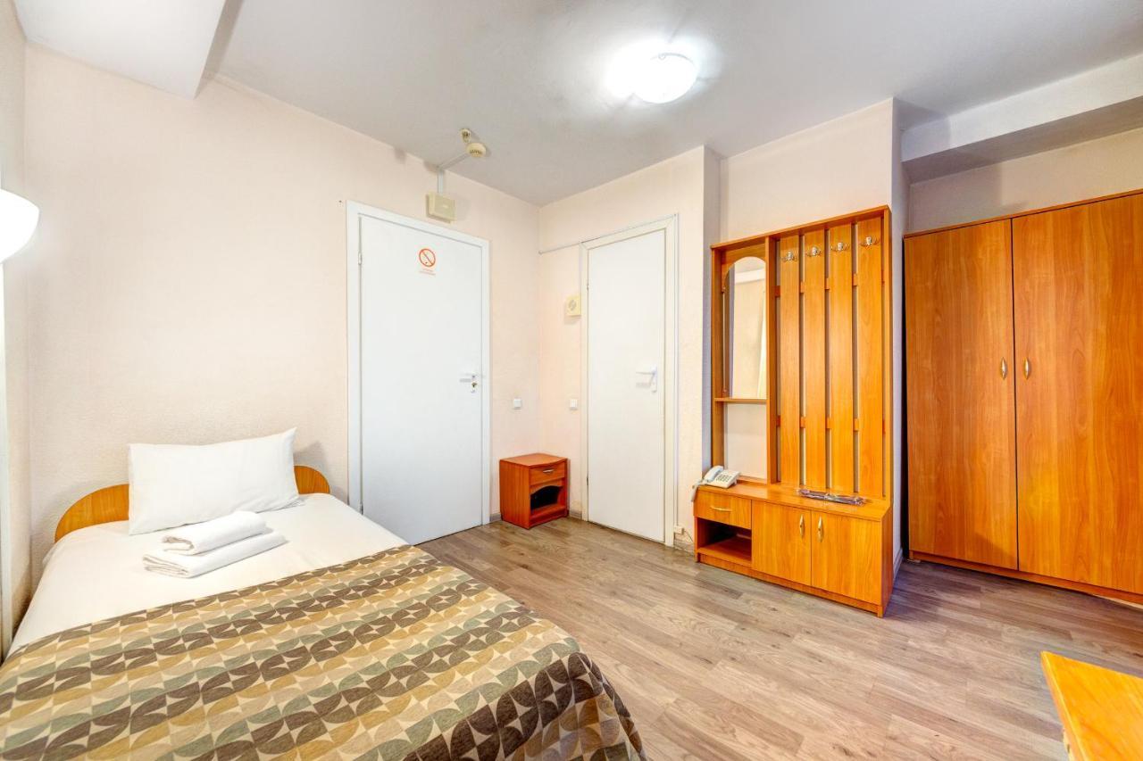 Holosiyvsky Hotel Kiev Dış mekan fotoğraf