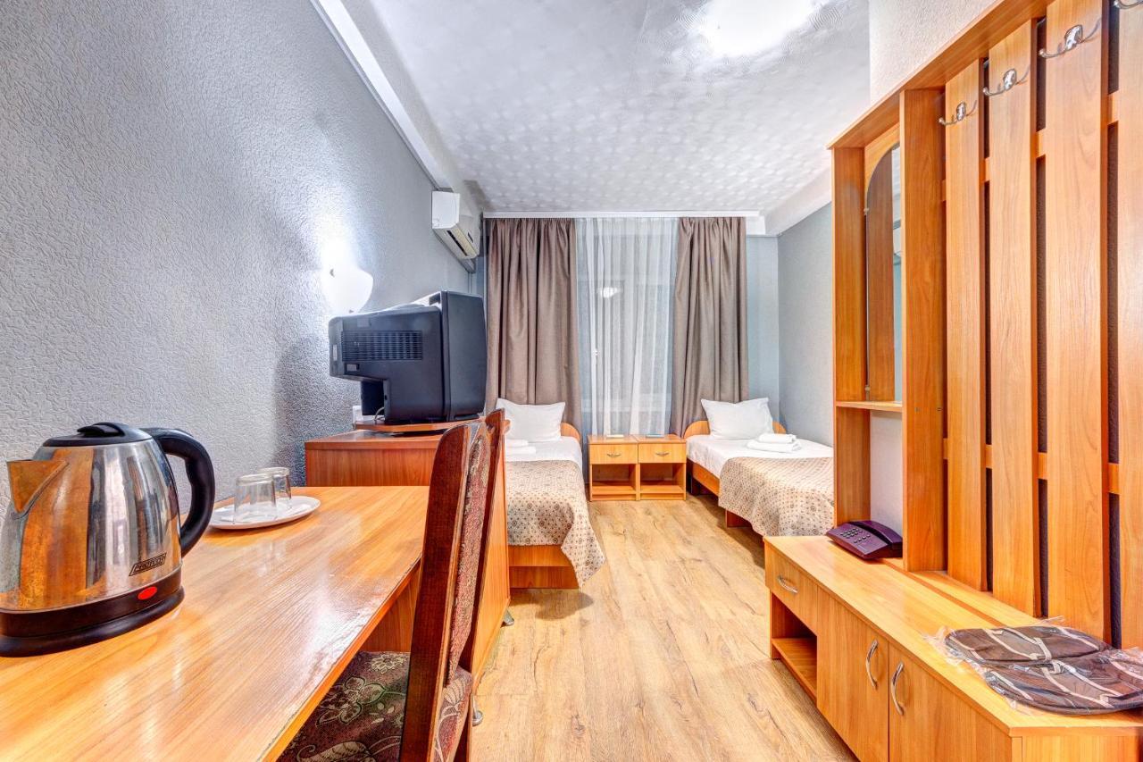 Holosiyvsky Hotel Kiev Dış mekan fotoğraf