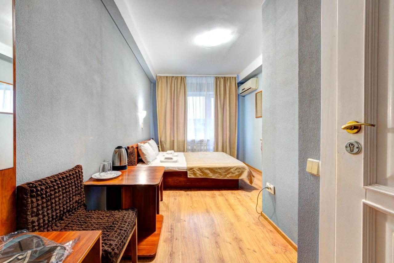 Holosiyvsky Hotel Kiev Dış mekan fotoğraf