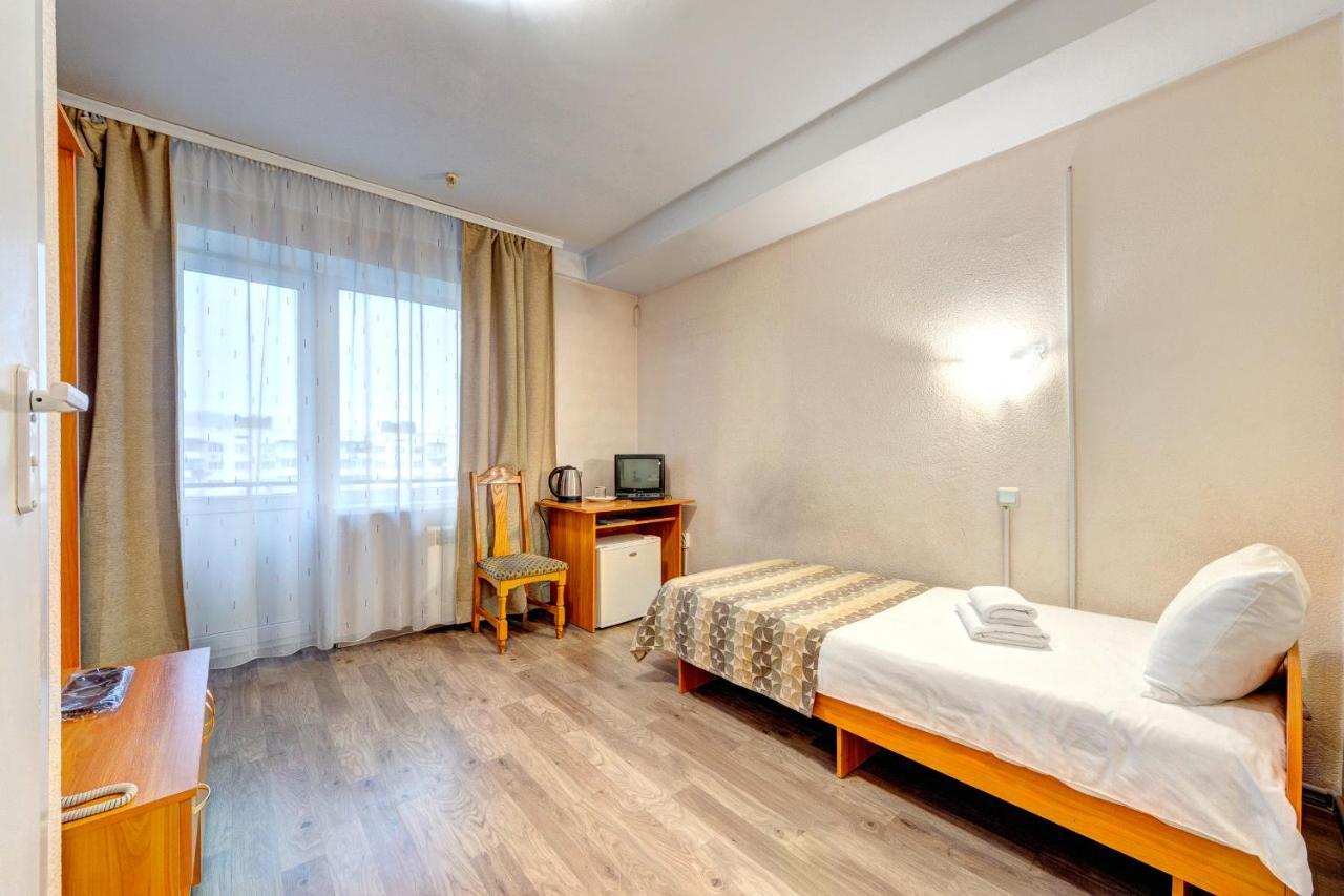 Holosiyvsky Hotel Kiev Dış mekan fotoğraf