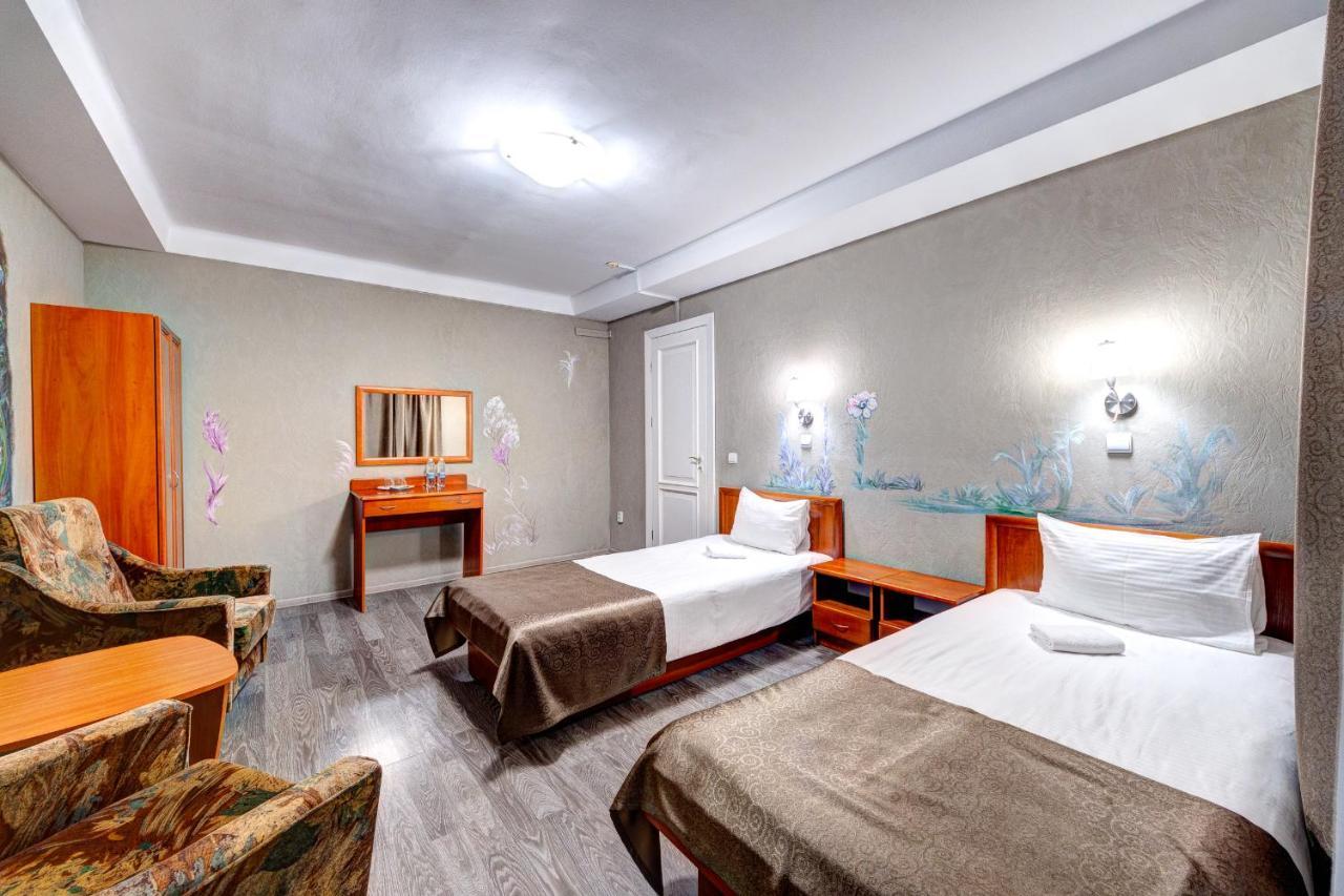 Holosiyvsky Hotel Kiev Dış mekan fotoğraf